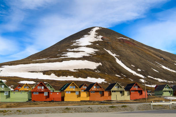 istock House in Longyearbyen, Svalbard, Norway 1013146678