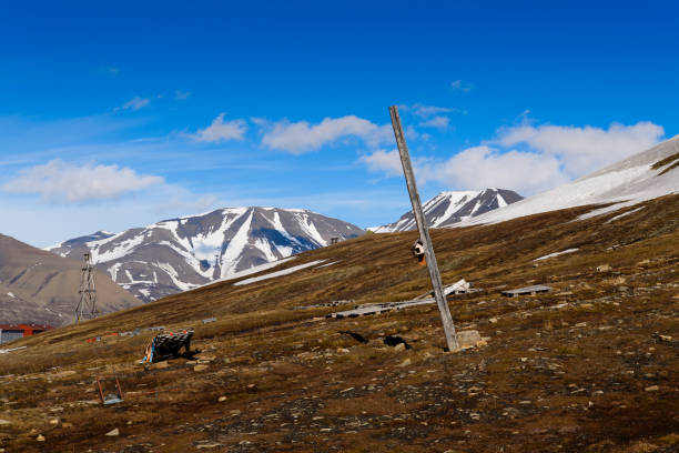 istock Beuatiful nature of Longyearbyen, Svalbard, Norway 1013147268
