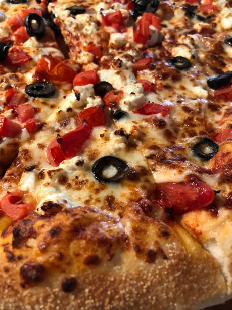 istock Delicious Pizza in a Restaurant 1013162858