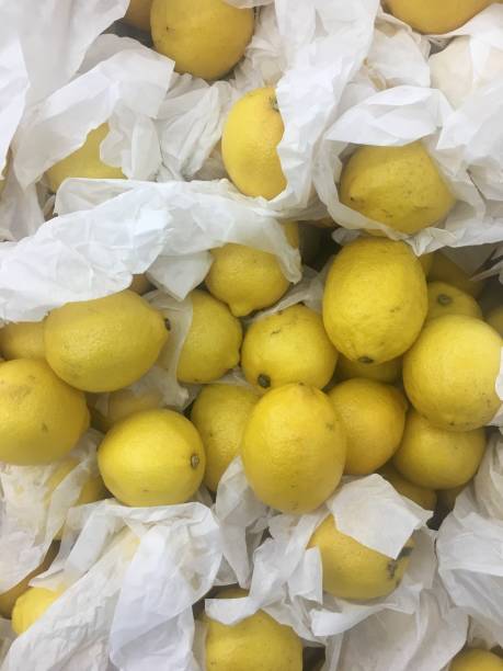 istock A pile of yellow lemons 1013175248