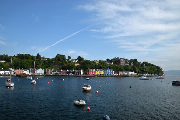 istock Colourful town of Tobermory 1013176182