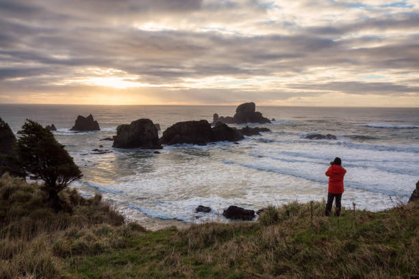 istock Photographer at the Oregon Coast during Sunset 1013202230