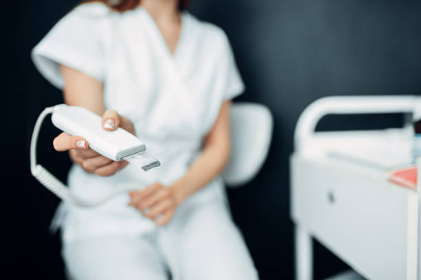 istock Female beautician hands prepares equipment 1013212720