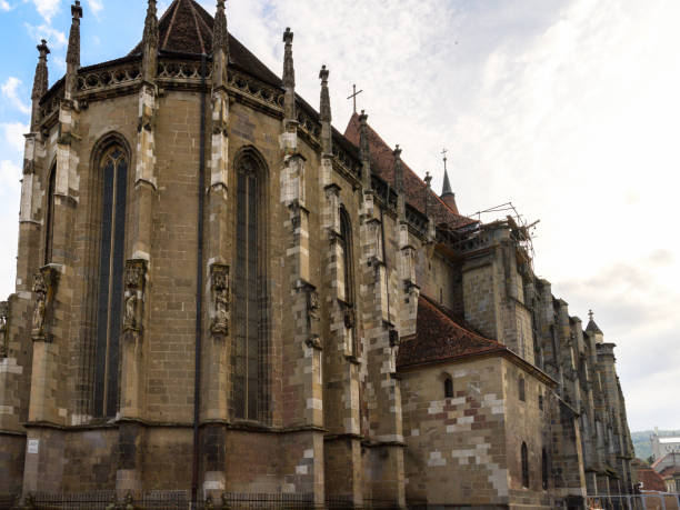 istock Black Church in Brasov, Rumania 1013241270