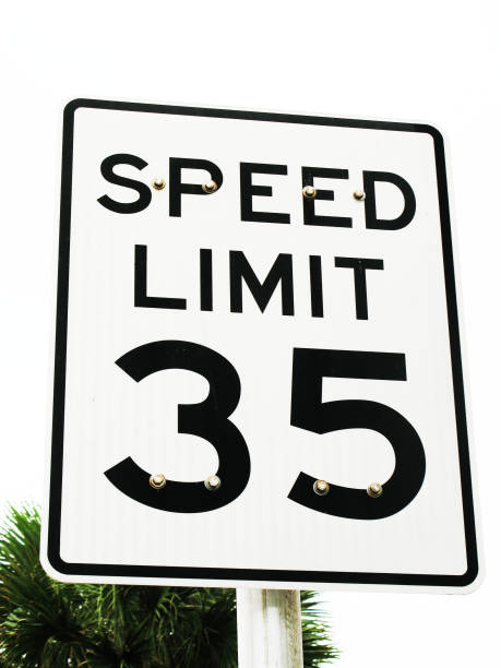 istock 35 Miles An Hour Sign 1013374920