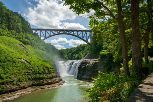 letchworth state park - new york canyon imagens e fotografias de stock