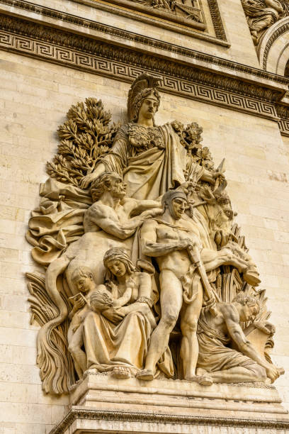 istock Architecture of Paris, France 1013408482