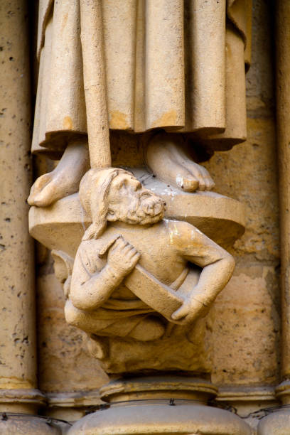 istock Architecture of Paris, France 1013411360