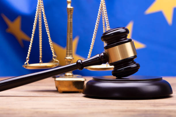istock Close-up Of Mallet And Justice Scale 1013425328