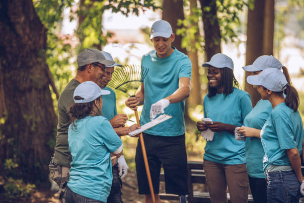 istock Group of volunteers talking 1013471062