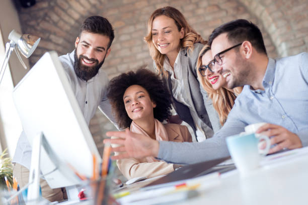 istock Business people working in modern office 1013580916