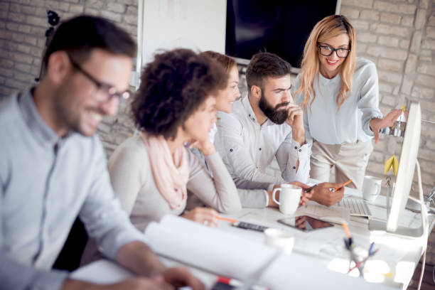 istock Business people working in modern office 1013581396