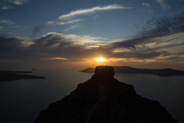 istock Sea View Sunset in Imerovigli, Santorini, Greece 1013640930