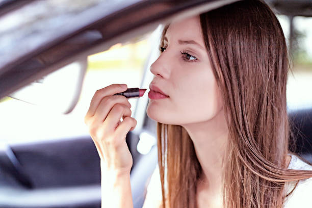 istock I love the confidence that makeup gives me 1013757446