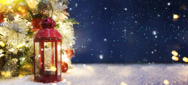 istock Christmas tree with decoration and lighting 1013883936
