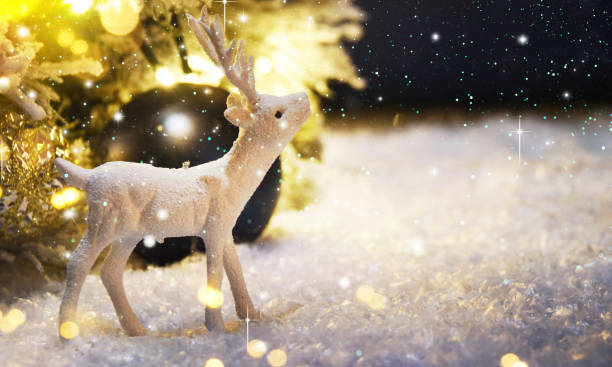 istock Christmas tree with decoration and lighting 1013887024
