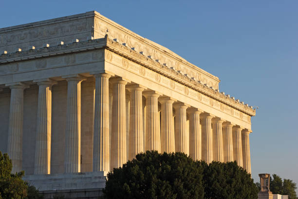 istock Lincoln Memorial columns illuminated by early morning sun. 1013979542