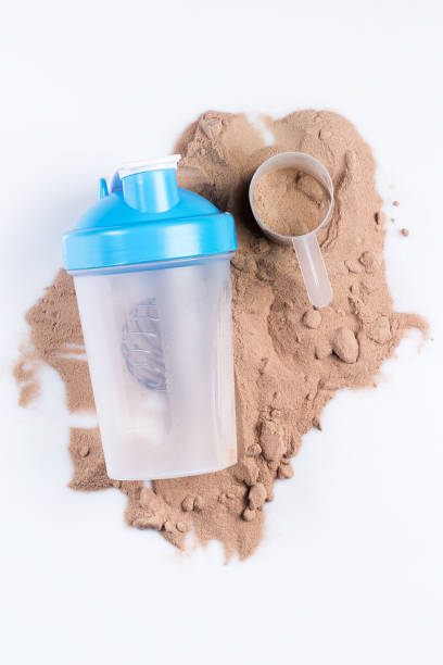 shaker and protein powder - protein powder imagens e fotografias de stock