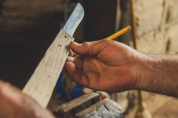 istock Master's workshop - Production of a knife 1014190648