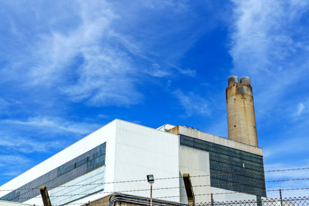 istock Coal-fired power station in the UK 1014224912