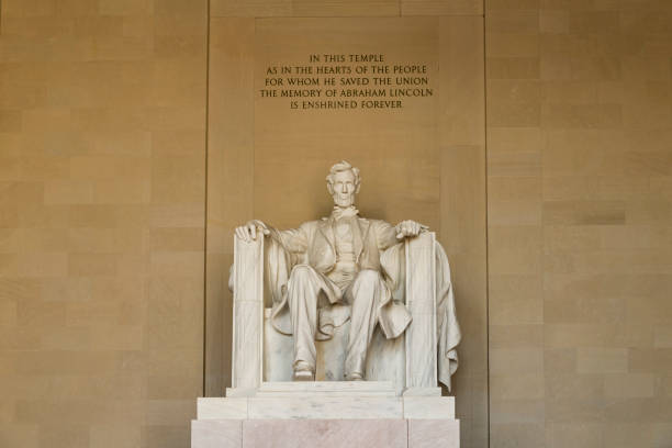 istock Statue of AbrahamLincoln 1014316714