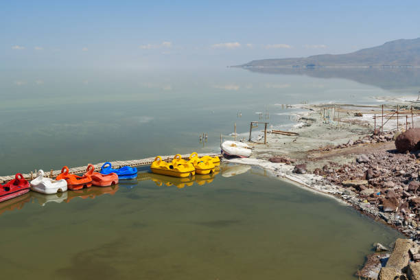 urmia salt lake. iran - lake urmia zdjęcia i obrazy z banku zdjęć