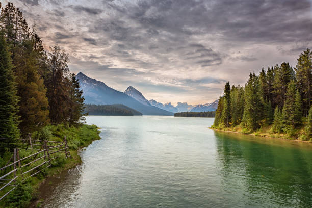 istock Maligne Lake, Jasper National Park, Alberta, Canada 1014358384