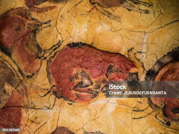 Altamira Replik Stockfoto und mehr Bilder von Altamira-Höhle - Altamira-Höhle, Bulle - Männliches Tier, Höhle