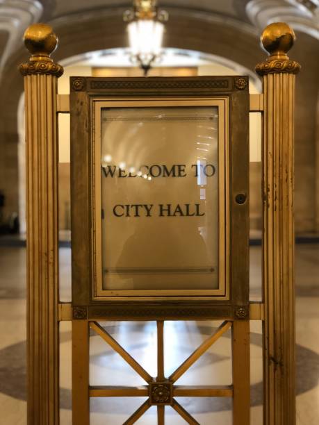 istock Chicago City Hall 1014405188