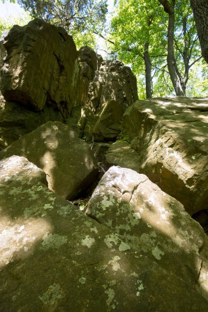istock Basalt outcrop from ancient volcanoes in Meriden, Connecticut. 1014496580
