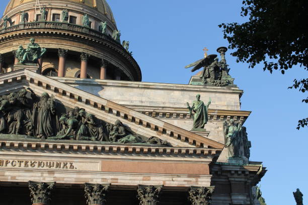 istock saint-petersburg 1014525248