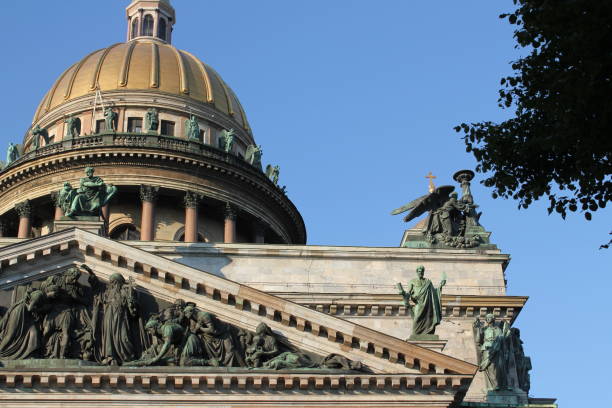 istock saint-petersburg 1014525250