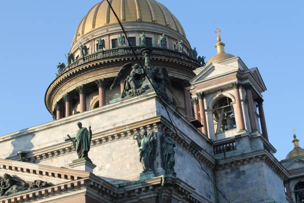 istock saint-petersburg 1014525320