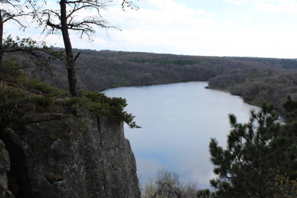 istock Sunday Afternoon In Governor Dodge State Park 1014588178