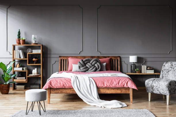 istock Modern grey and pink bedroom 1014648528