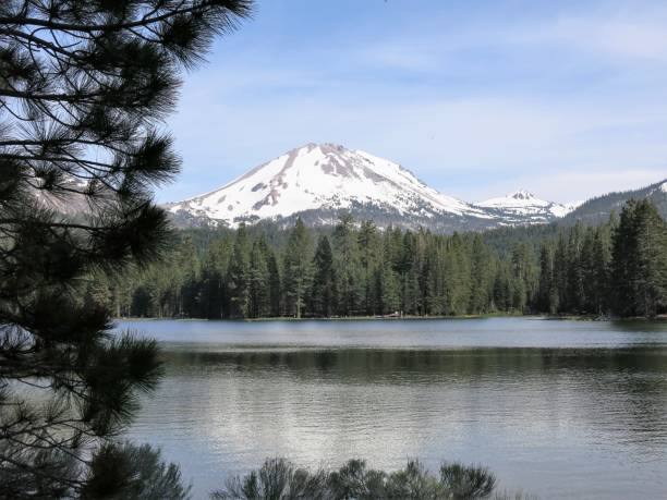 istock Mount Lassen, Lassen Volcanic National Park, USA 1014662172