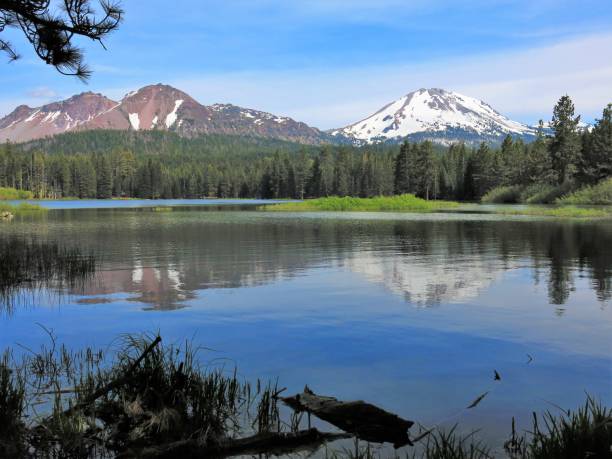 istock Mount Lassen, Lassen Volcanic National Park, USA 1014662180