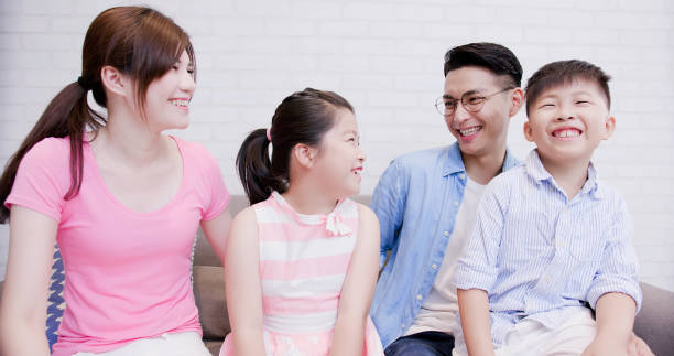 istock family talk hppily 1014730174