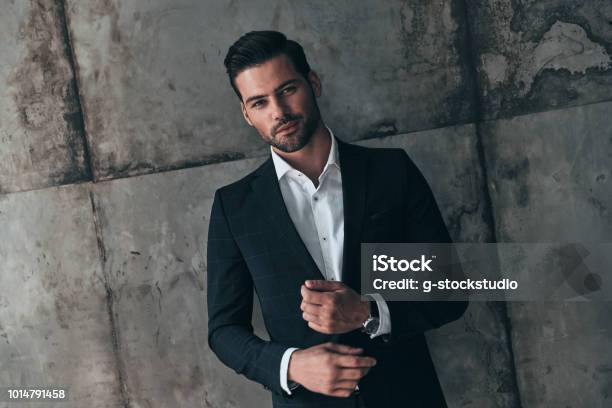 Real Macho Stockfoto und mehr Bilder von Männer - Männer, Model, Eleganz