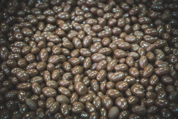 istock Brown chocolate balls in the shop. 1014811310