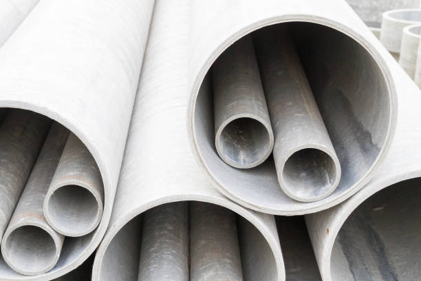 istock Pipes without naportnye used for construction 1014813496