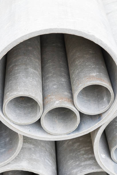 istock Pipes without naportnye used for construction 1014813608