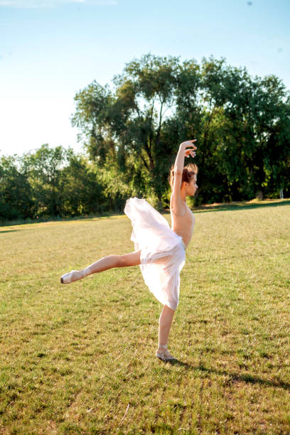 istock Sensual ballerina in nature 1014897824