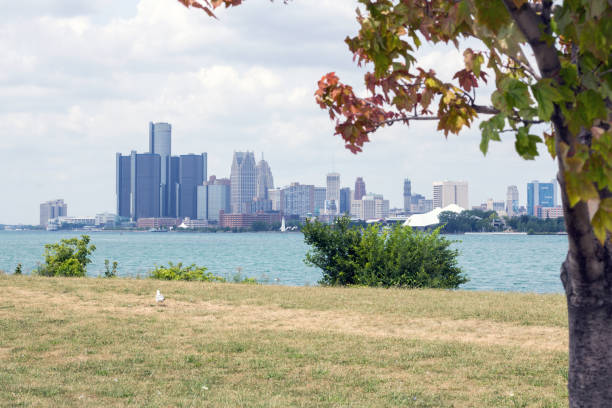 istock Detroit city skyline, US 1014953760