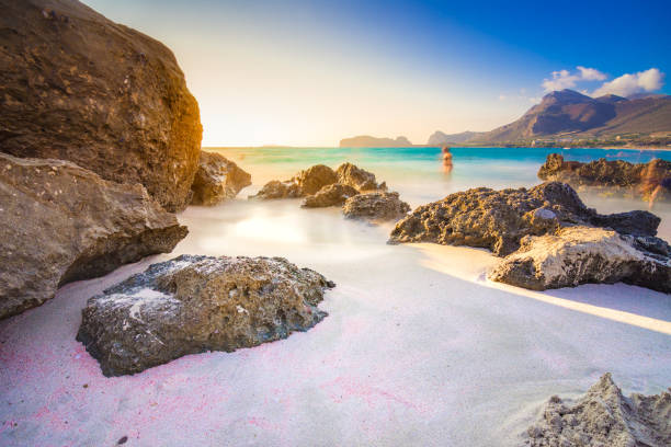 有名な砂浜ビーチの falasarna チャニア、クレタ島、ギリシャの西の北で。 - クレタ島 ストックフォトと画像