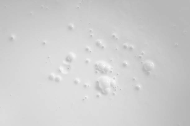istock mix gray-white paint for painting walls 1015106774