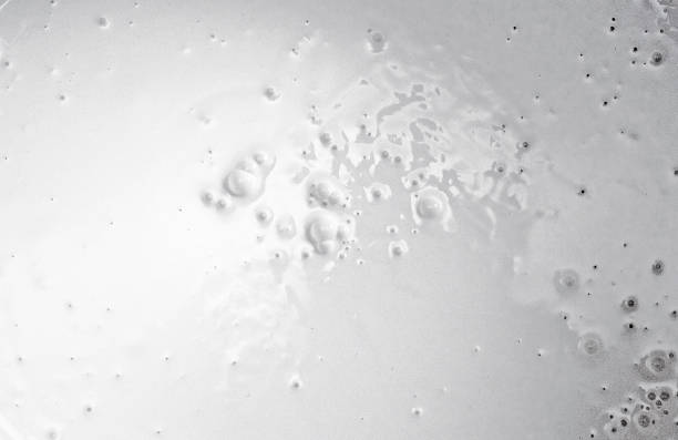 istock mix gray-white paint for painting walls 1015106788