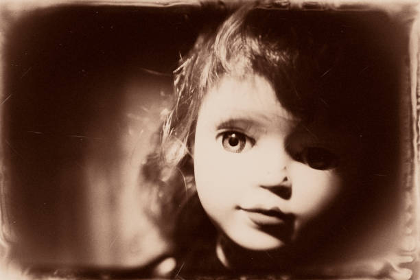 istock Tintype effect, creepy doll 1015168958
