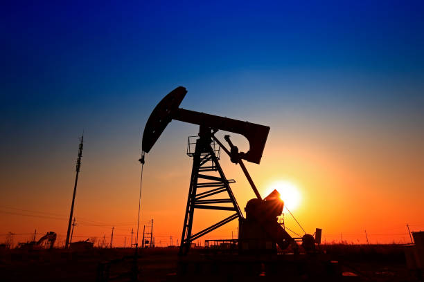 istock The oil pump, industrial equipment 1015212182