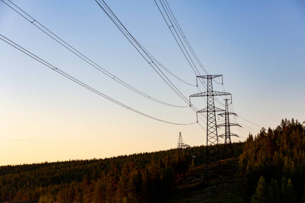istock Silhouette electricity power tower 1015363436